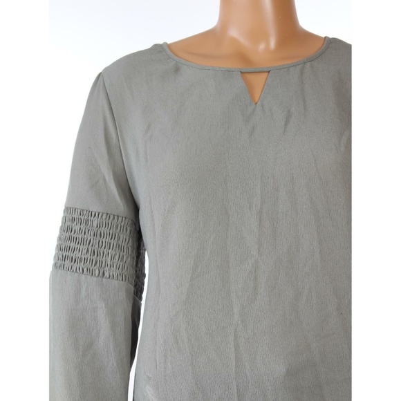 NWT Plus Size 1X Ruched Sleeve Hi Lo Blouse - Picture 2 of 3